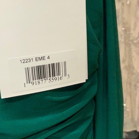 Mac Duggal 12231 NWT BEADED CUFF DROP SHOULDER FAUX WRAP GOWN - Picture 8 of 9